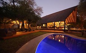 Tomo Safari Lodge